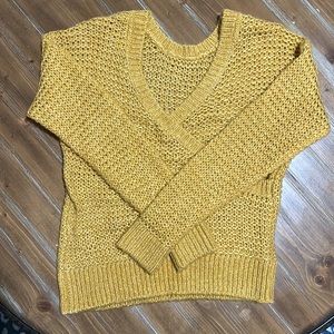 Cozy knit Abercrombie and Fitch sweater. Small